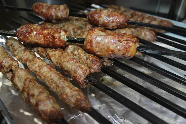 Bill gate and co planning to replace animals meat with laboratory produced meat. Yoruba be warned! 